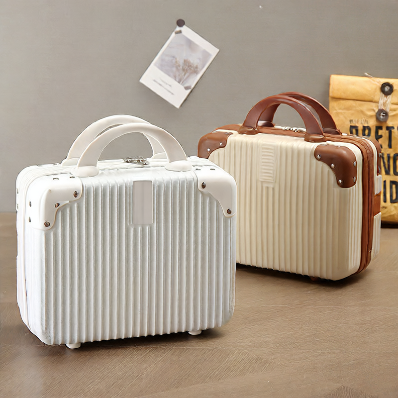 A small lightweight travel bag for women