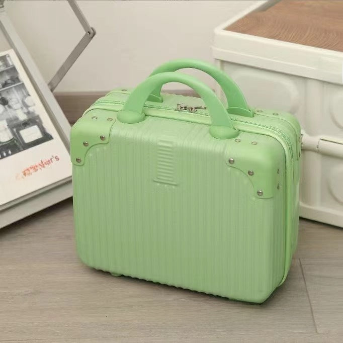 A small lightweight travel bag for women