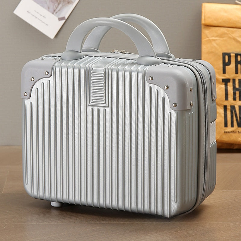 A small lightweight travel bag for women