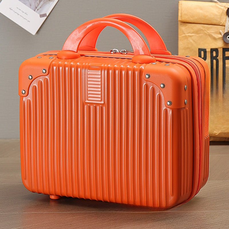 A small lightweight travel bag for women