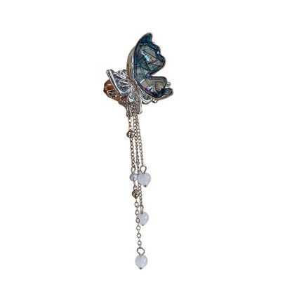 A small shark clip elegant hair accessory for women