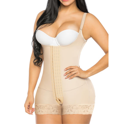 A tight-fitting and body-shaping one-piece suit for tuck in the abdomen
