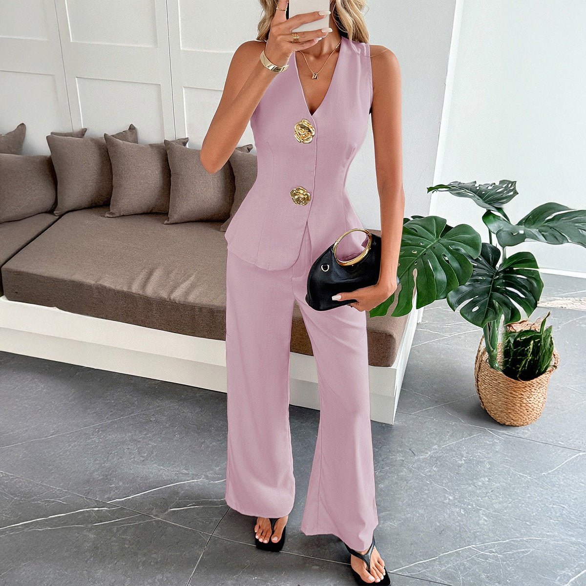 A vest and long pants women's suit