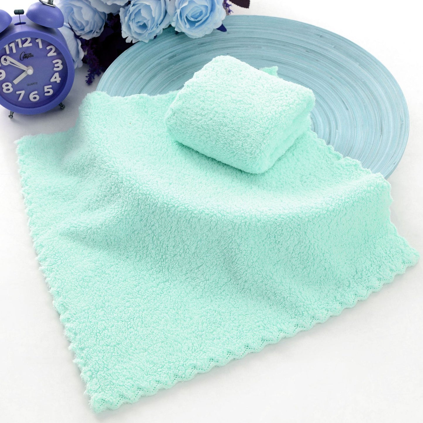 Absorbent face towel