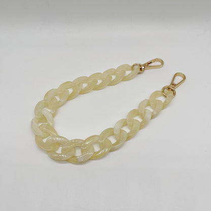 Acrylic chain phone strap