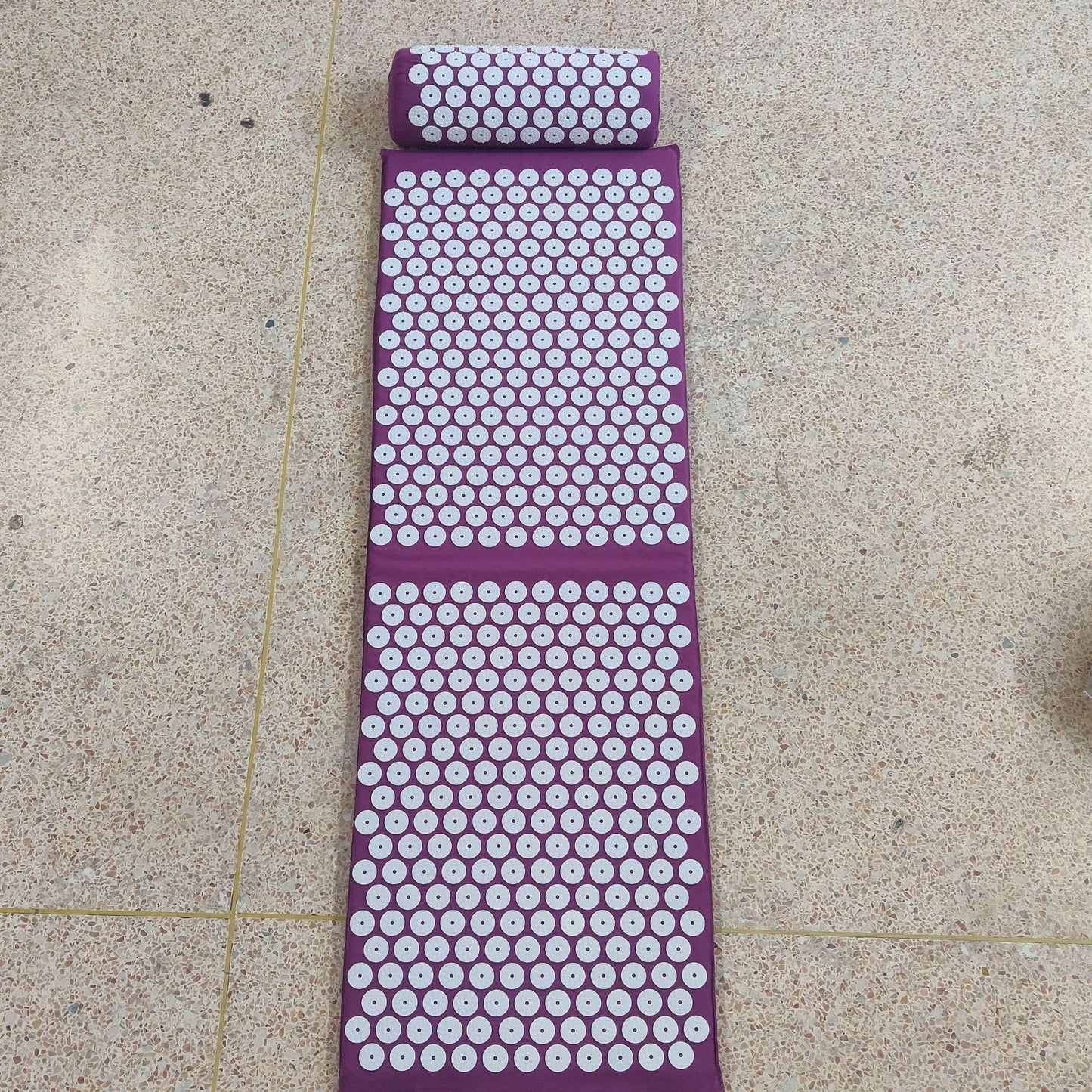 Acupuncture massage mat