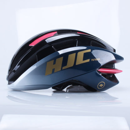 Adjustable Bicycle Helmet with Ventilation