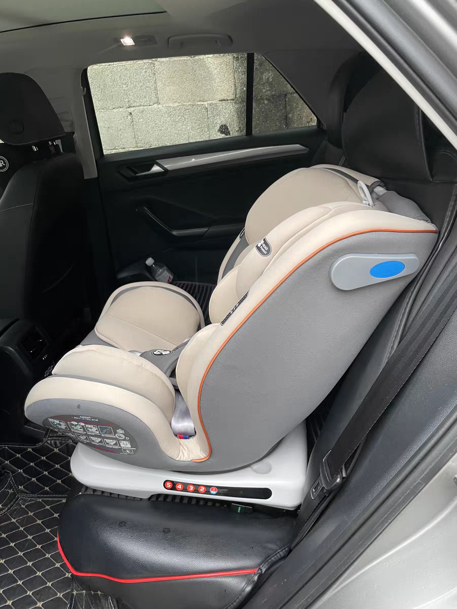 Adjustable Child Car Safety Seat with Isofix
