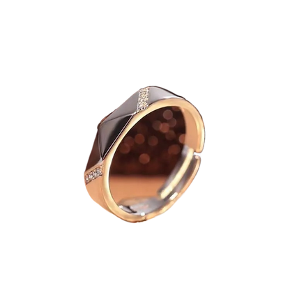 Adjustable diamond ring