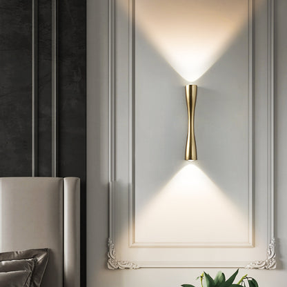 Adjustable Dual Head Wall Lamp