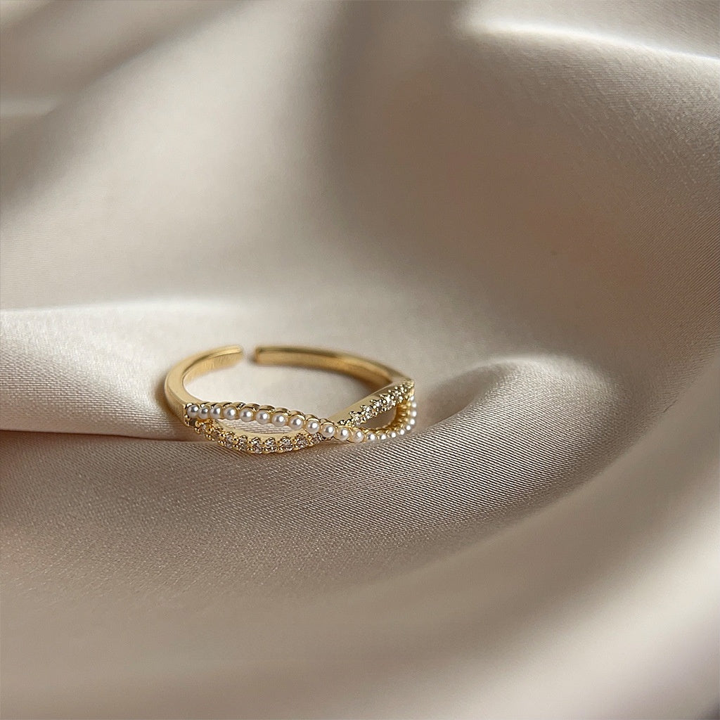 Adjustable Gold-Plated Zircon Ring