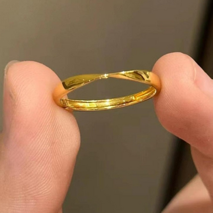 Adjustable Mobius Infinity Ring