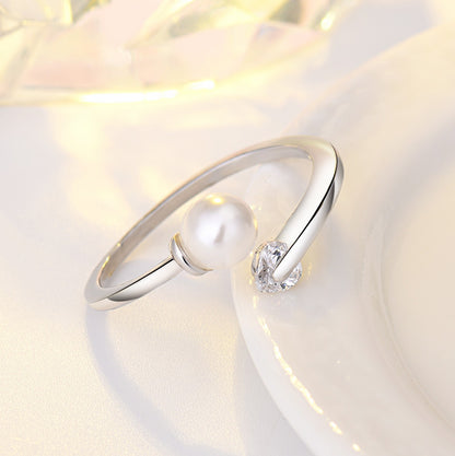 Adjustable opening finger ring