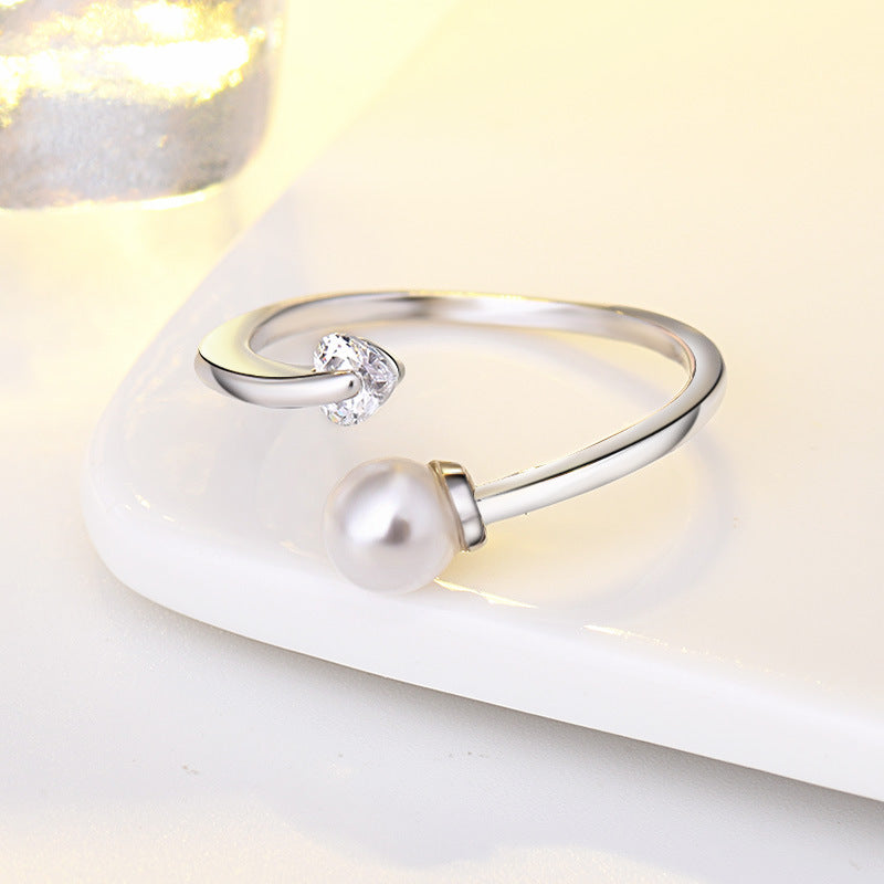 Adjustable opening finger ring