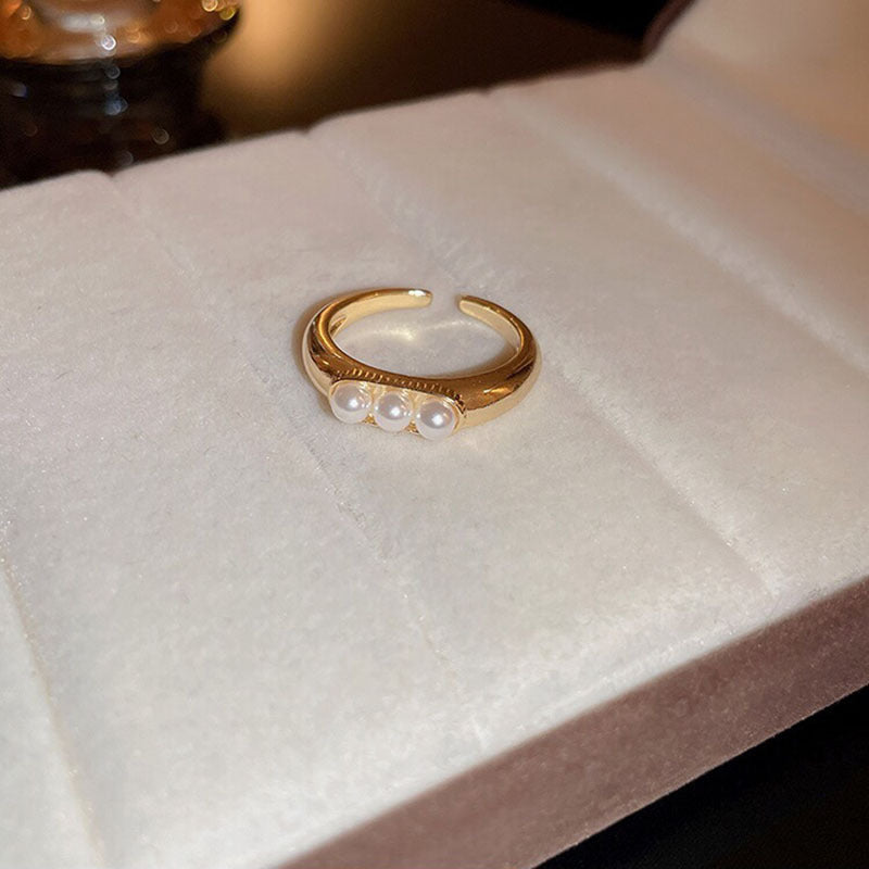 Adjustable ring
