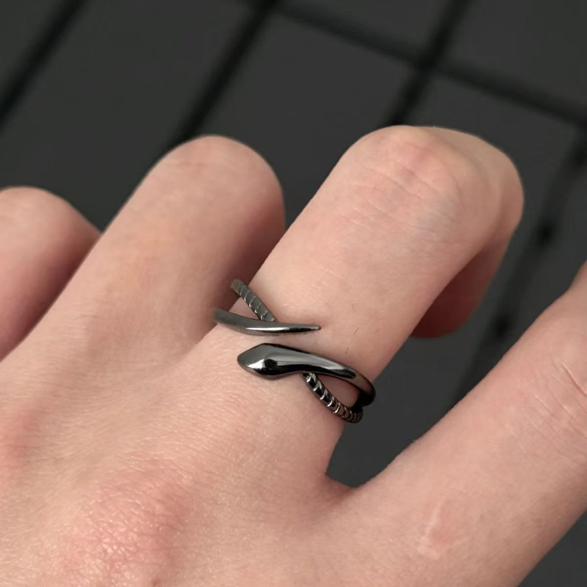 Adjustable Snake Design Open Ring