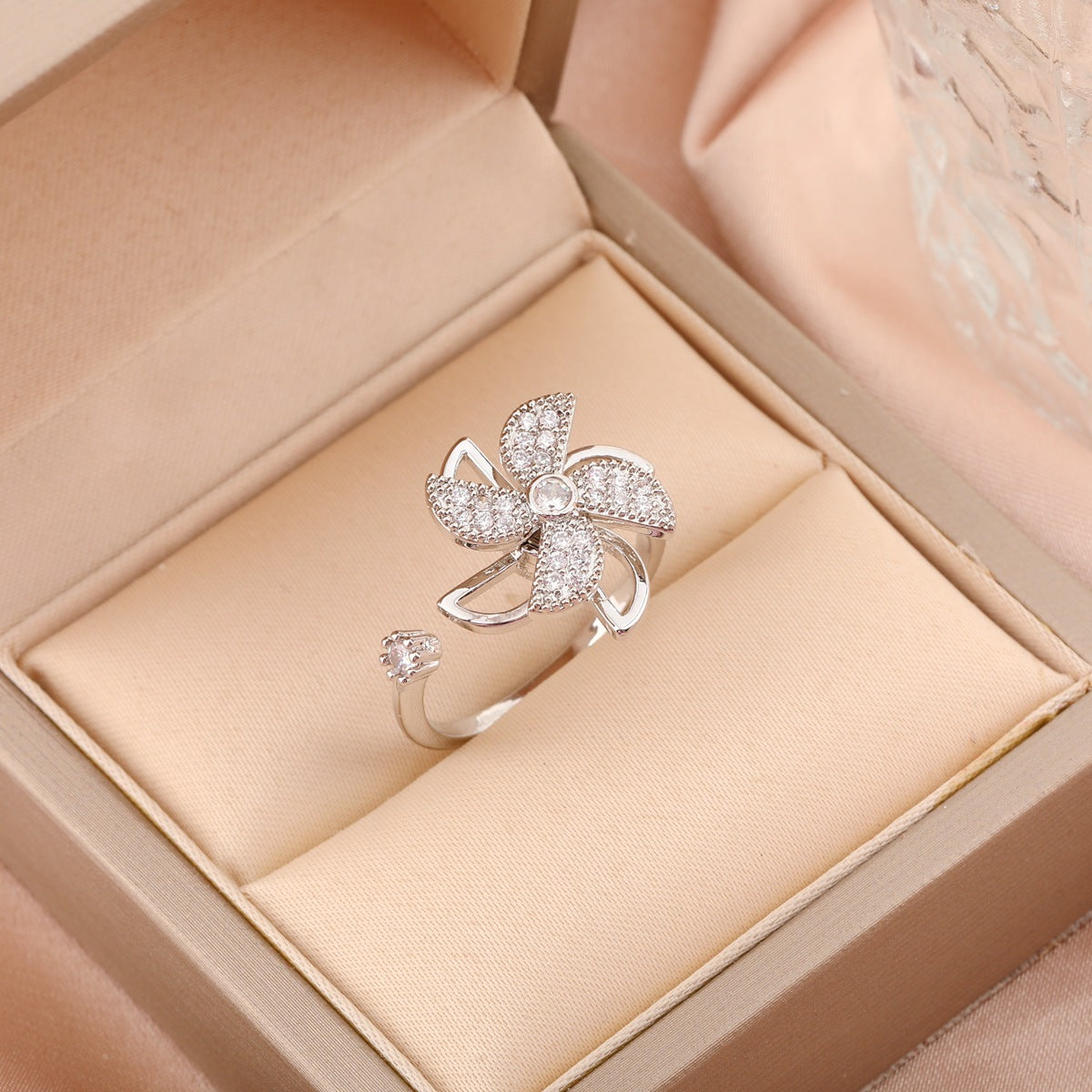 Adjustable Spinning Zircon Copper Ring