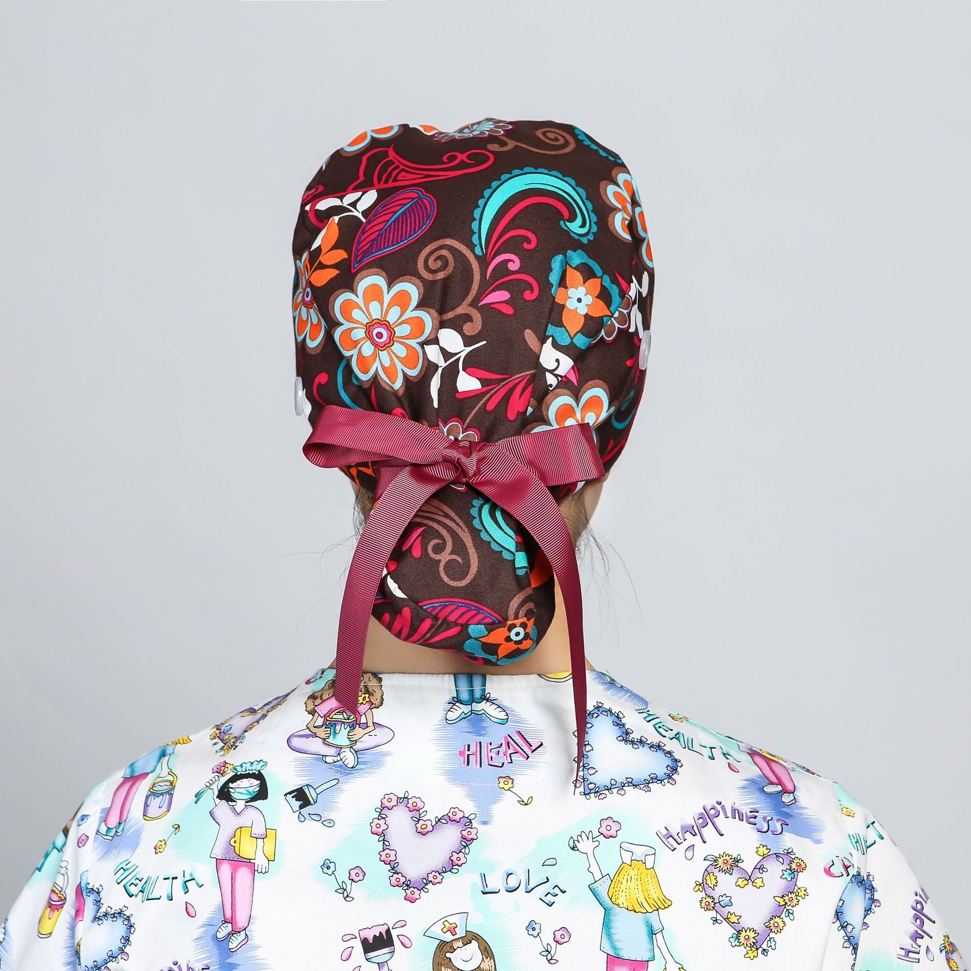 Adjustable surgical cap/nurse cap