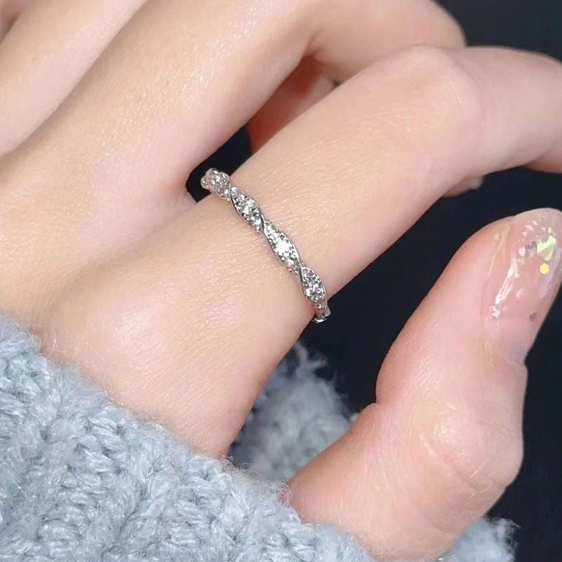 Adjustable Twist Wrap Ring Minimalist Geometric Design