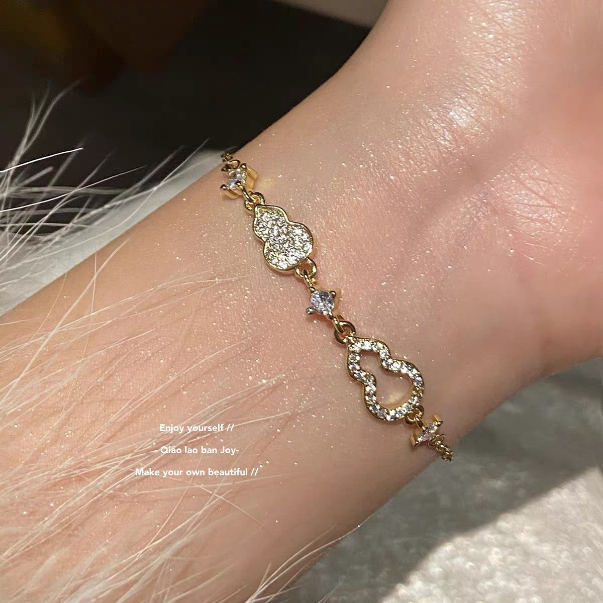 Adjustable Zircon Snowflake Bracelet
