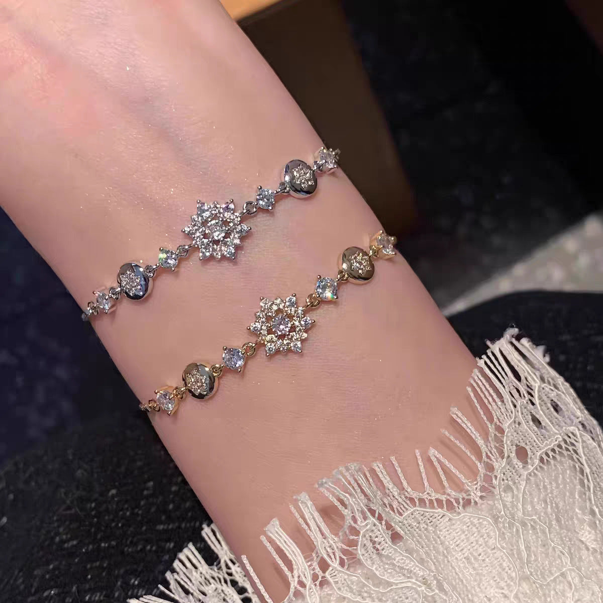 Adjustable Zircon Snowflake Bracelet