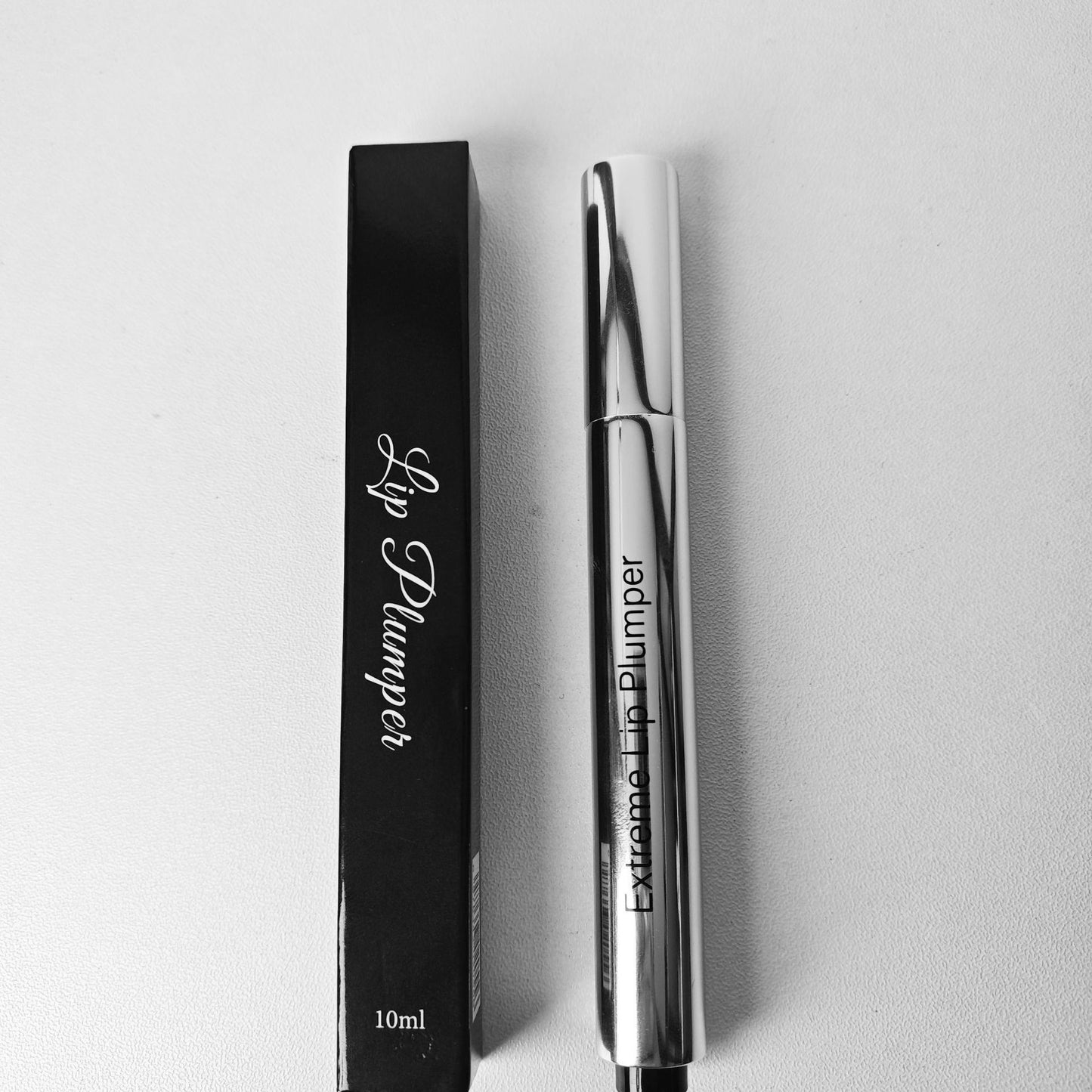 Glow Tulip Lip Plumper Balm for Smooth Daily Lip Care Use