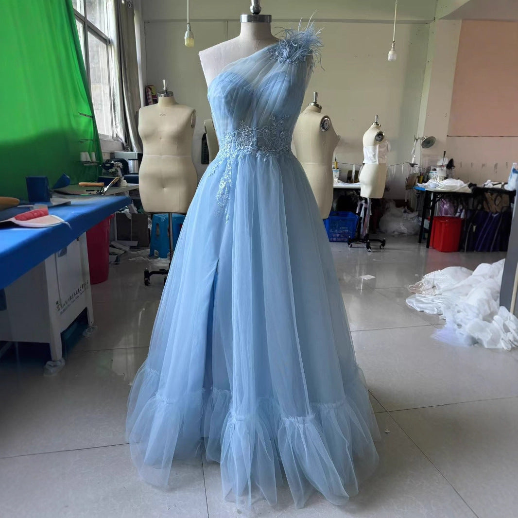 Blue One-Shoulder Feather Wedding Dress – Elegant Bridal Gown