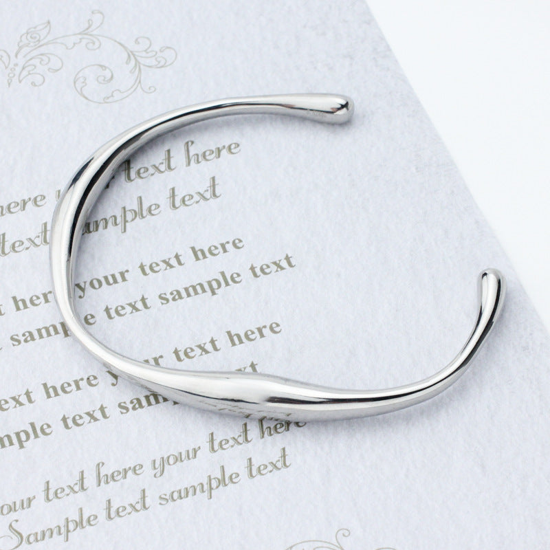 Alien-shaped open bracelet