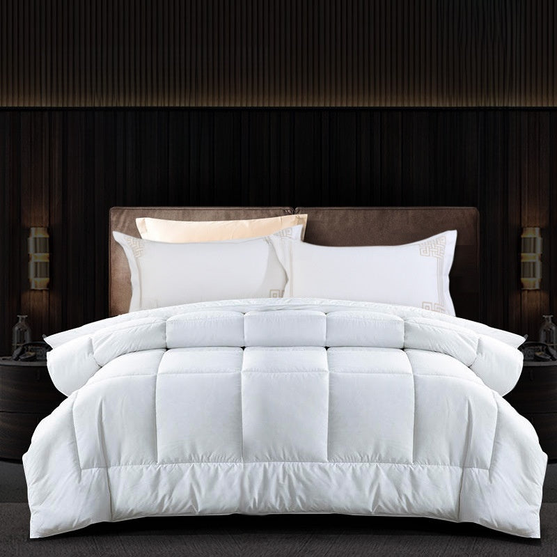 All-Season Pure Cotton Hotel Quilt