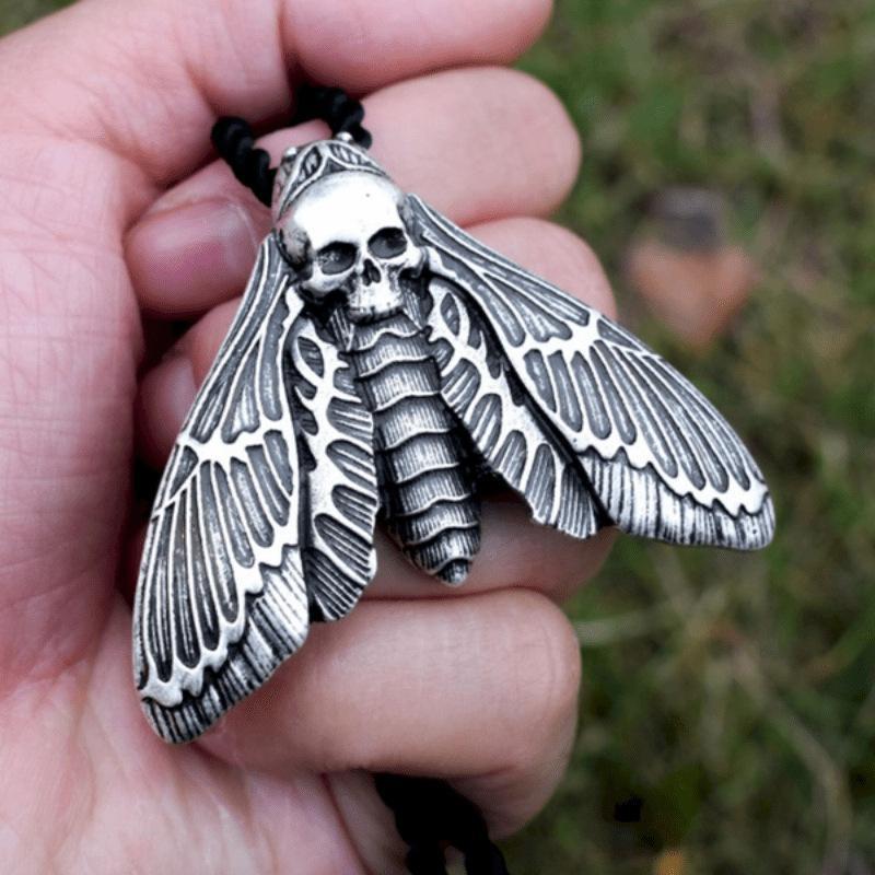 Alloy pendant necklace