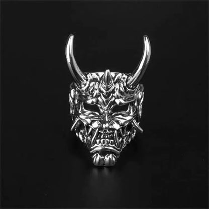 Alloy ring skull