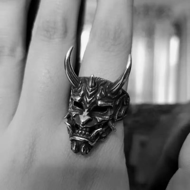 Alloy ring skull