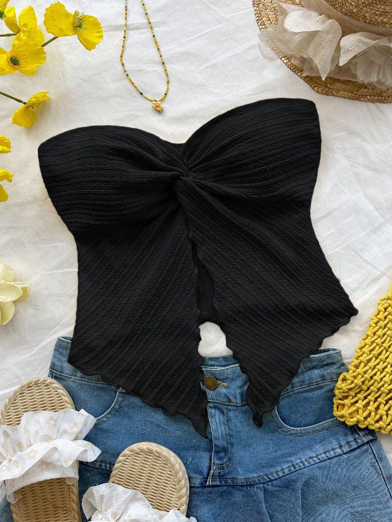 American-style backless lingerie, strapless top with a low-cut design