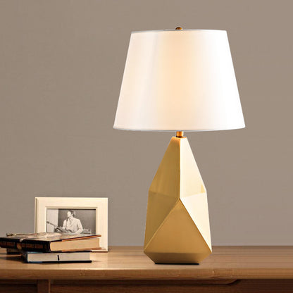 American-Style Metal Table Lamp