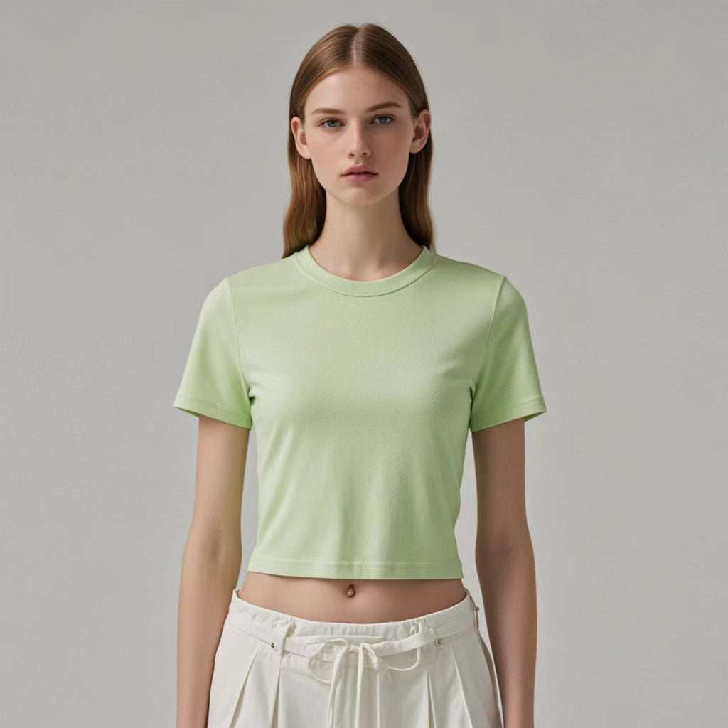 American style short-sleeved front-neck t-shirt