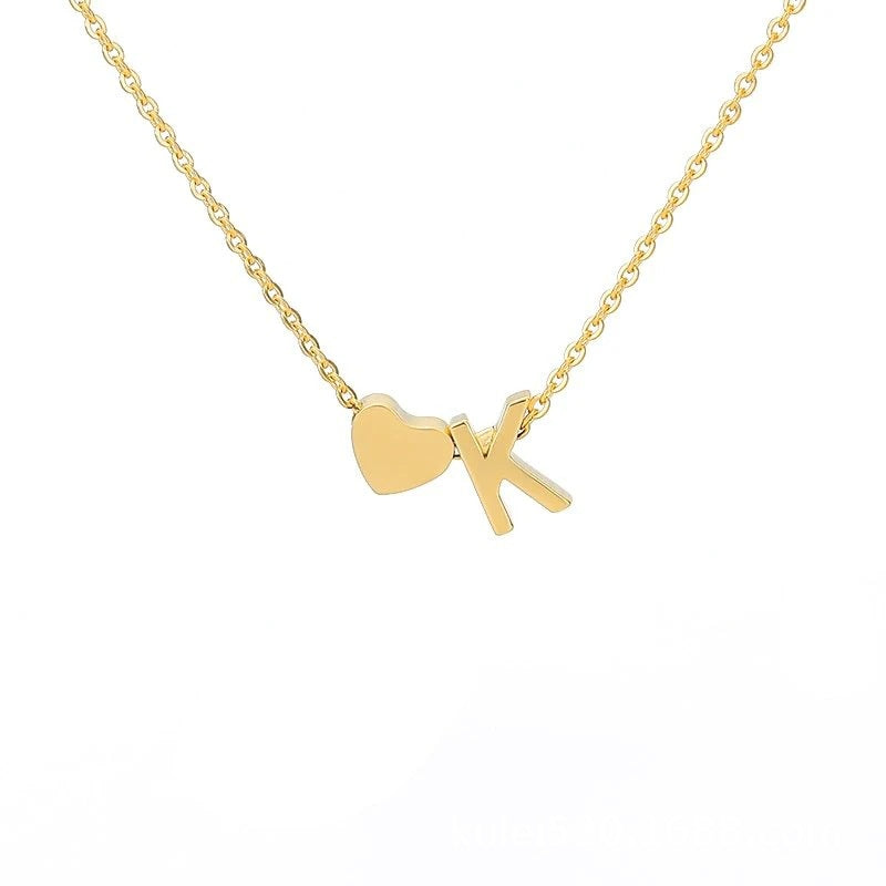 An English letter heart and heart combination necklace