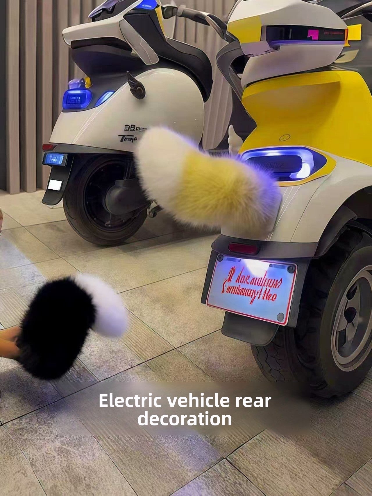 Animated Vehicle Tail Decoration with Voice Control