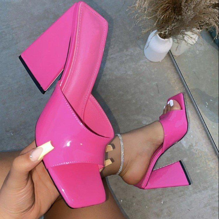 Ankle boots and platform shoes with thick heels
