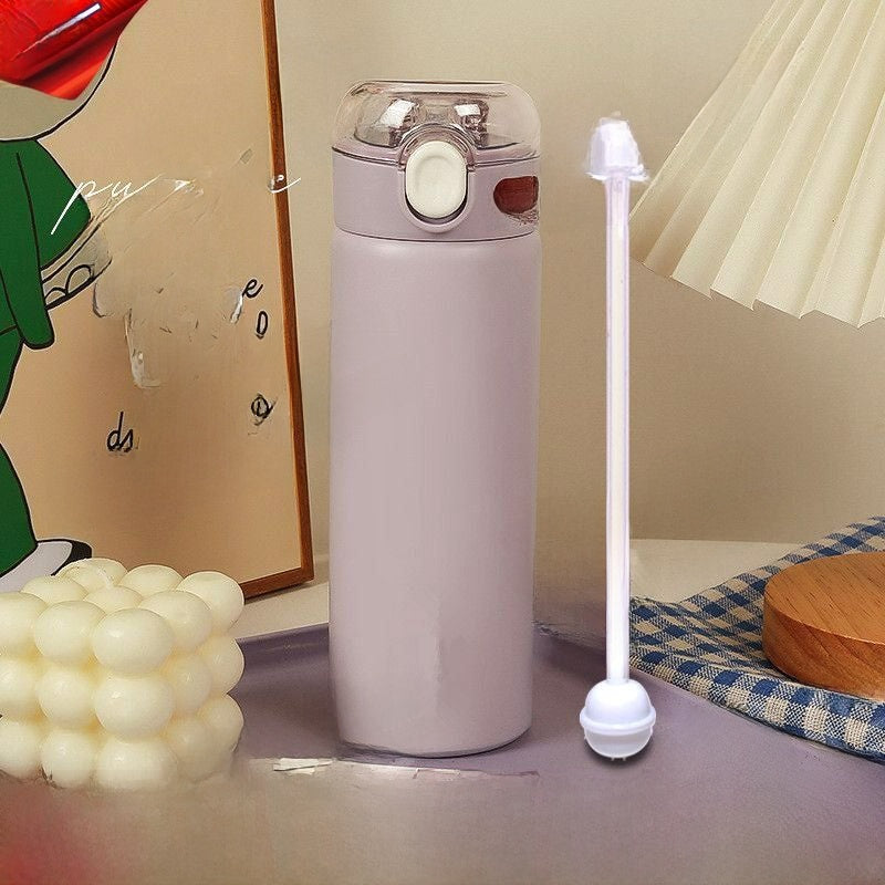 Anti-choking thermal cup for bedridden elderly