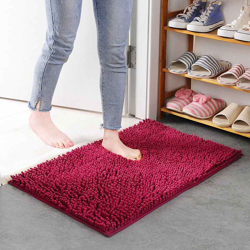 Anti-slip absorbent mat for bathroom