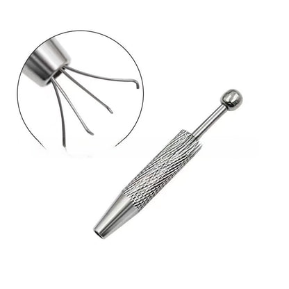Anti-slip four-claw gripper