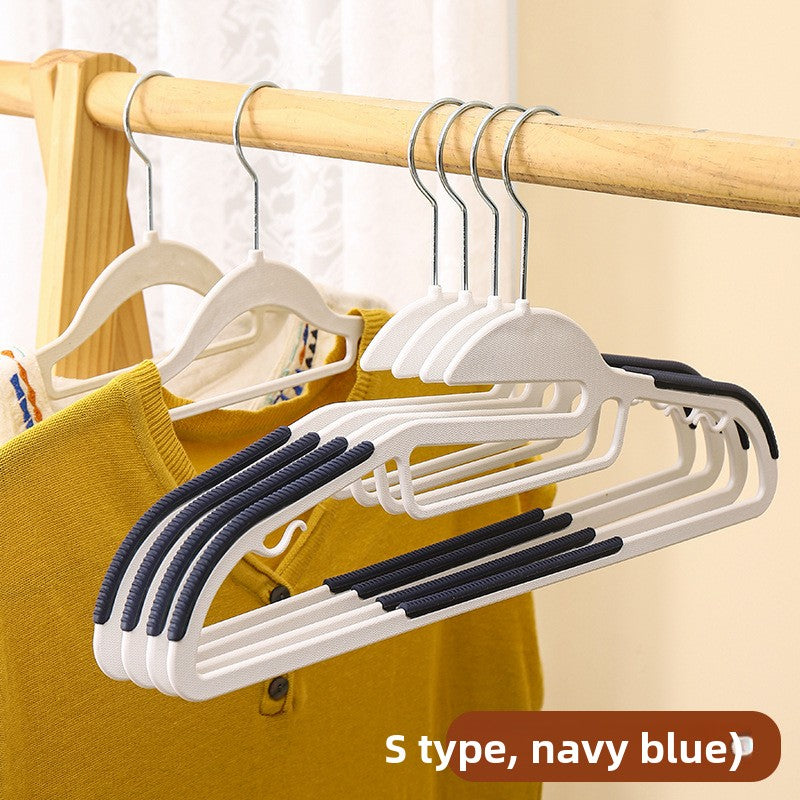 Anti-slip hanger