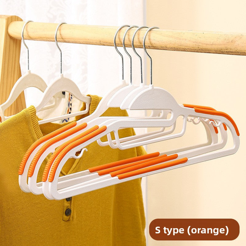 Anti-slip hanger