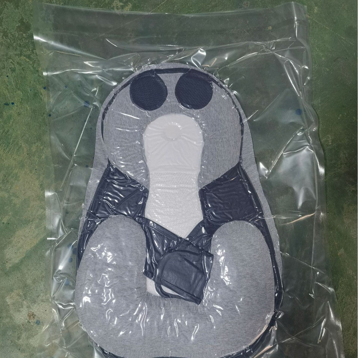 anti-spitting sloping mat