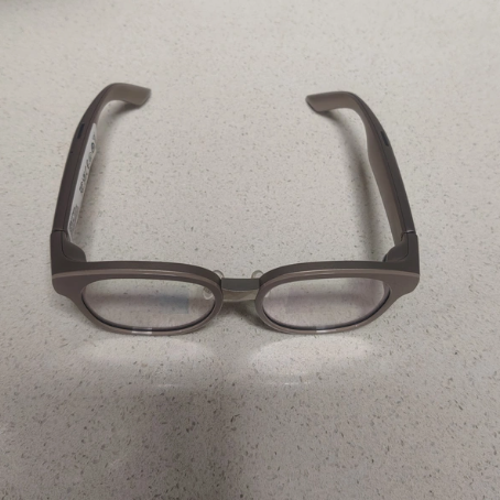 AR Smart Glasses with Translation and Teleprompter