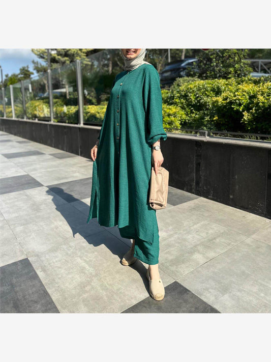 Arabian-style women's clothing
