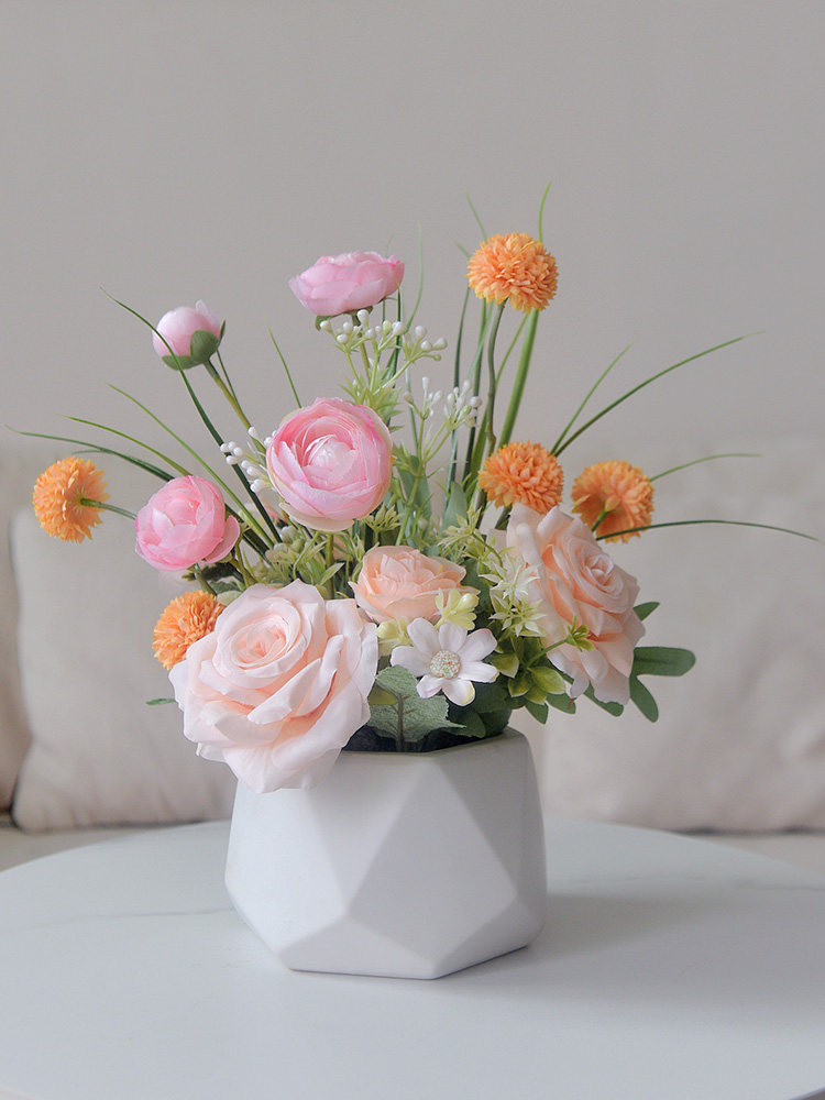 Artificial flower decorative item