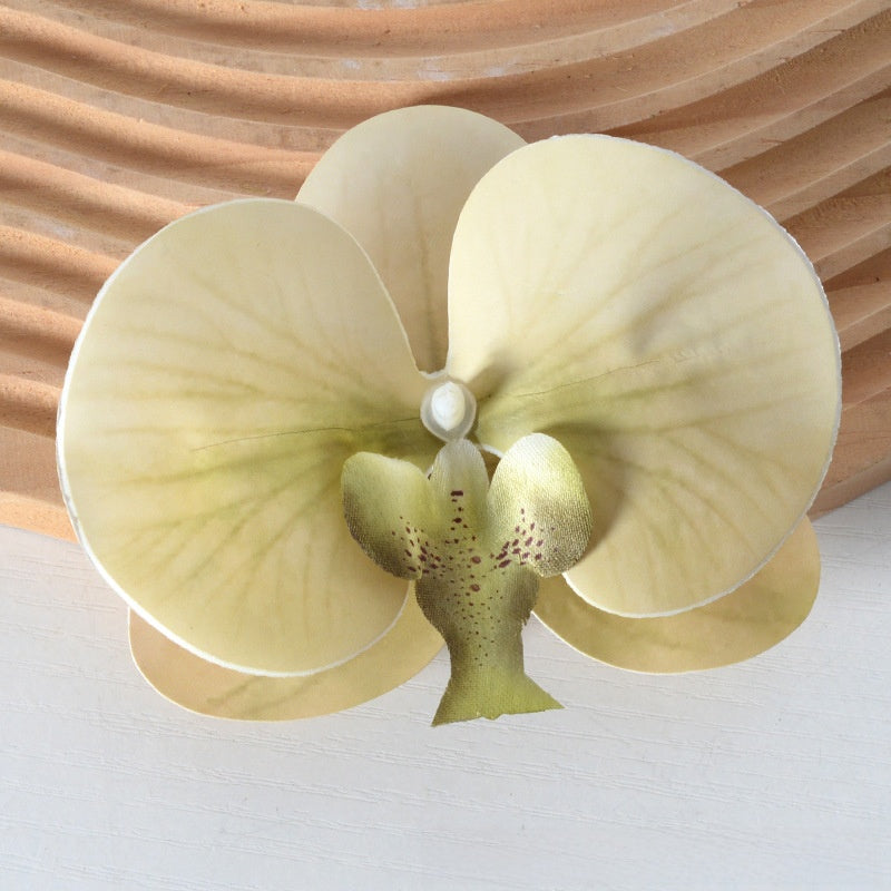 Artificial flowers