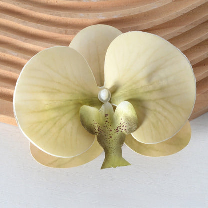 Artificial flowers