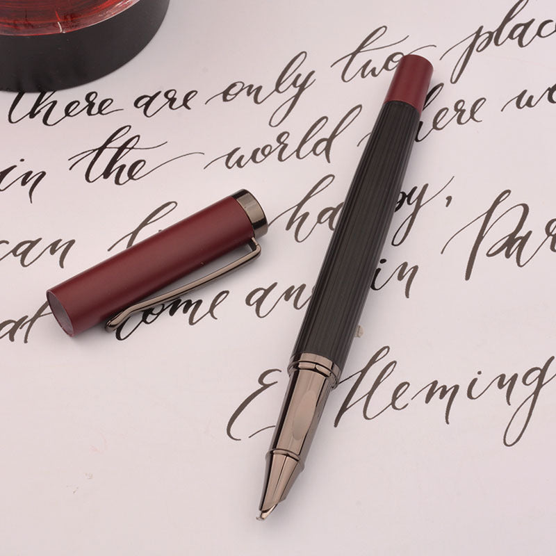 Artistic curved-nib pen